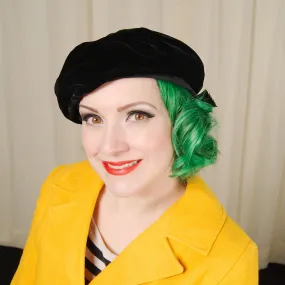 1950s Black Velvet Beret Hat