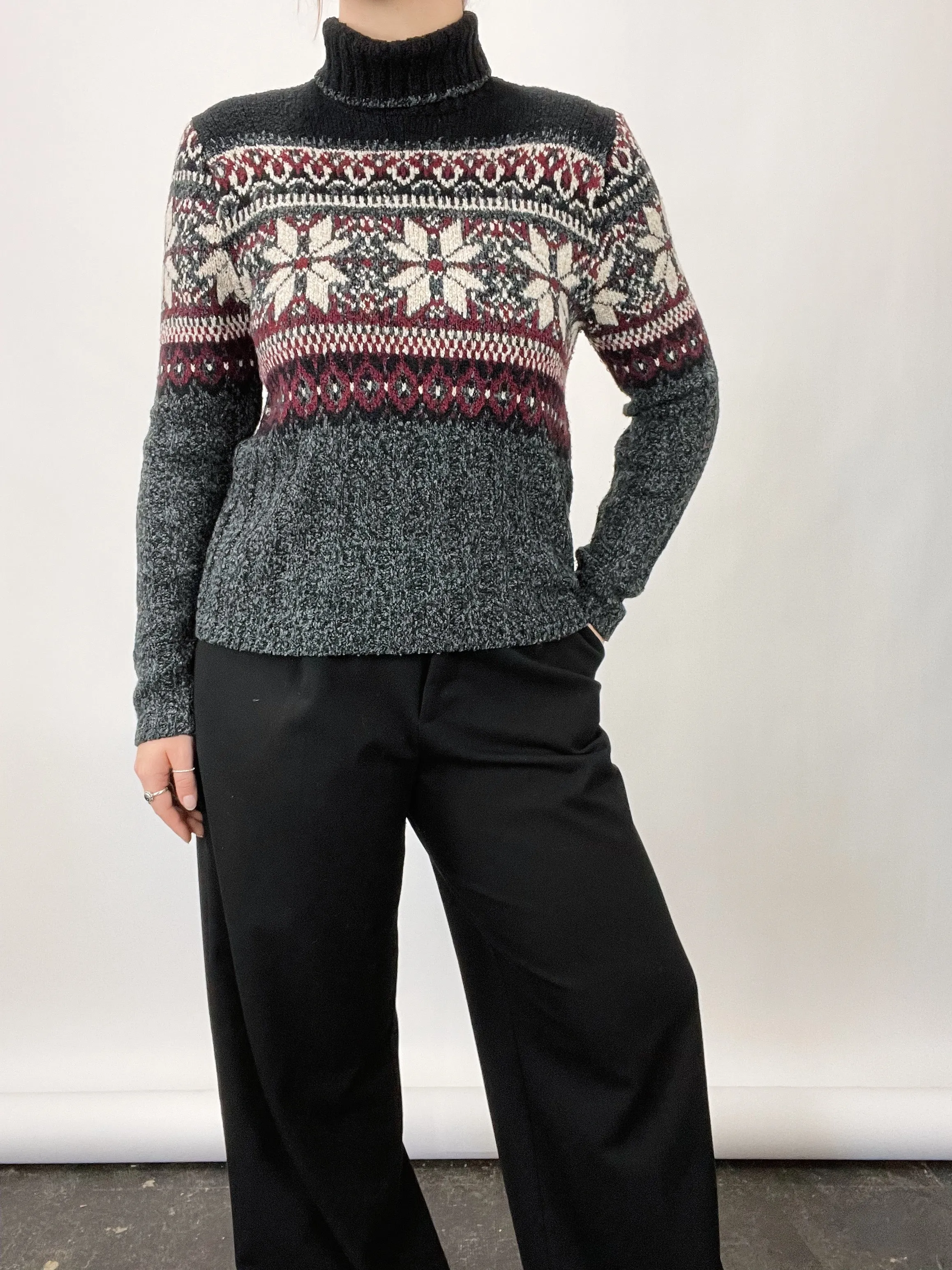 90s Vintage Kathy Ireland Fair Isle Turtleneck Sweater (M)