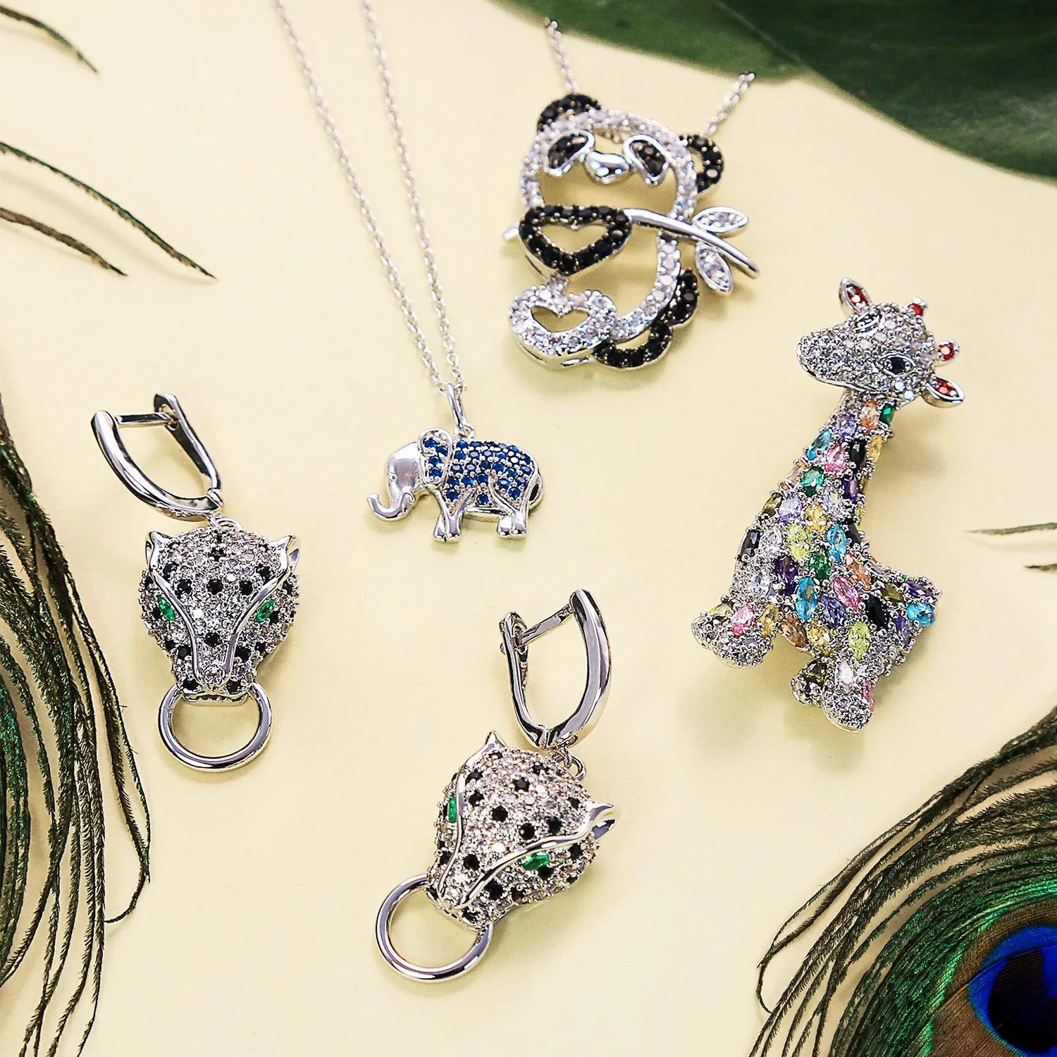 Giraffe Zoo Animal Brooch Pin CZ Colorful Pave Cubic Zirconia