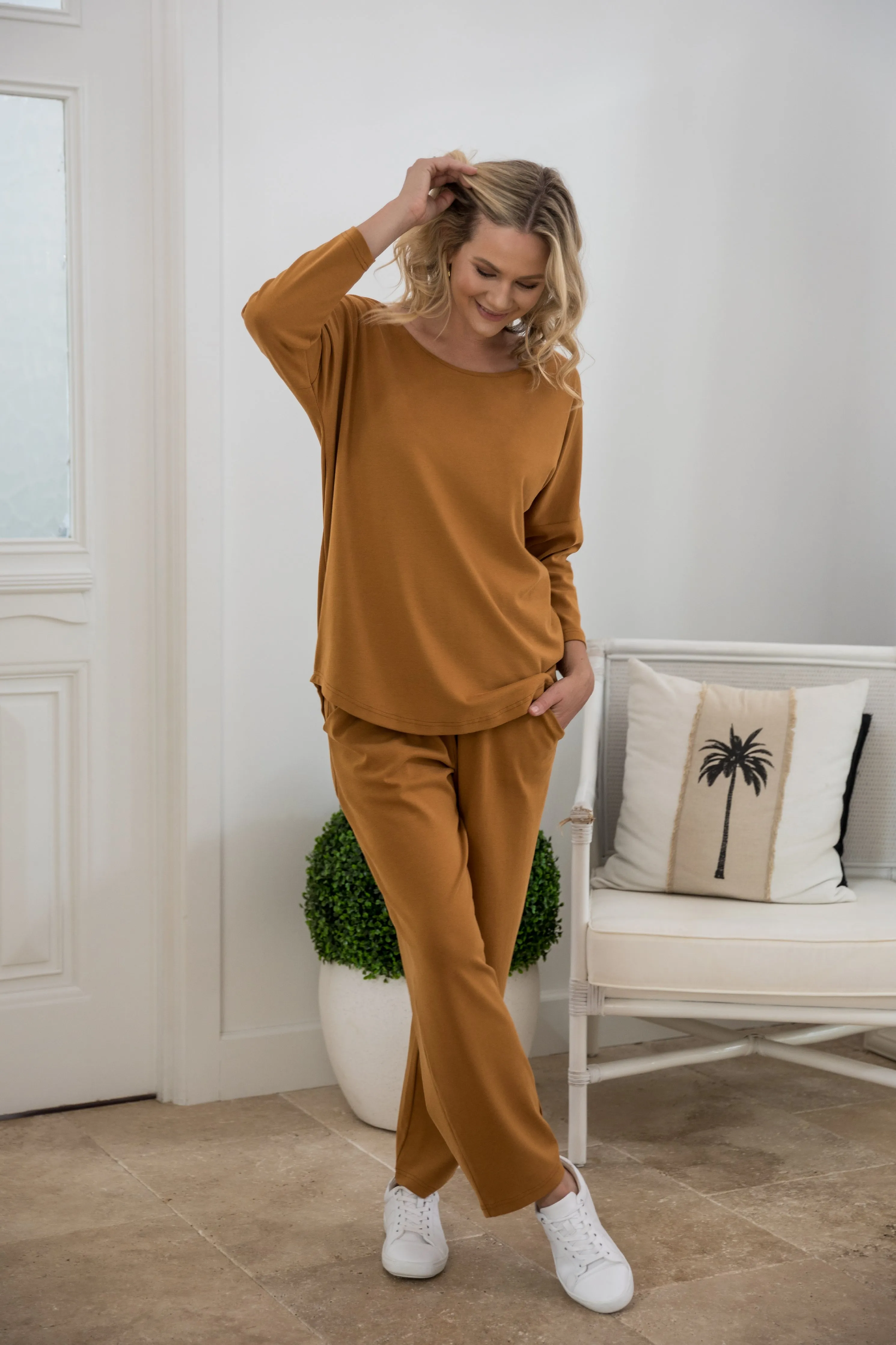 Long Sleeve Destiny Lounge Top in Toffee