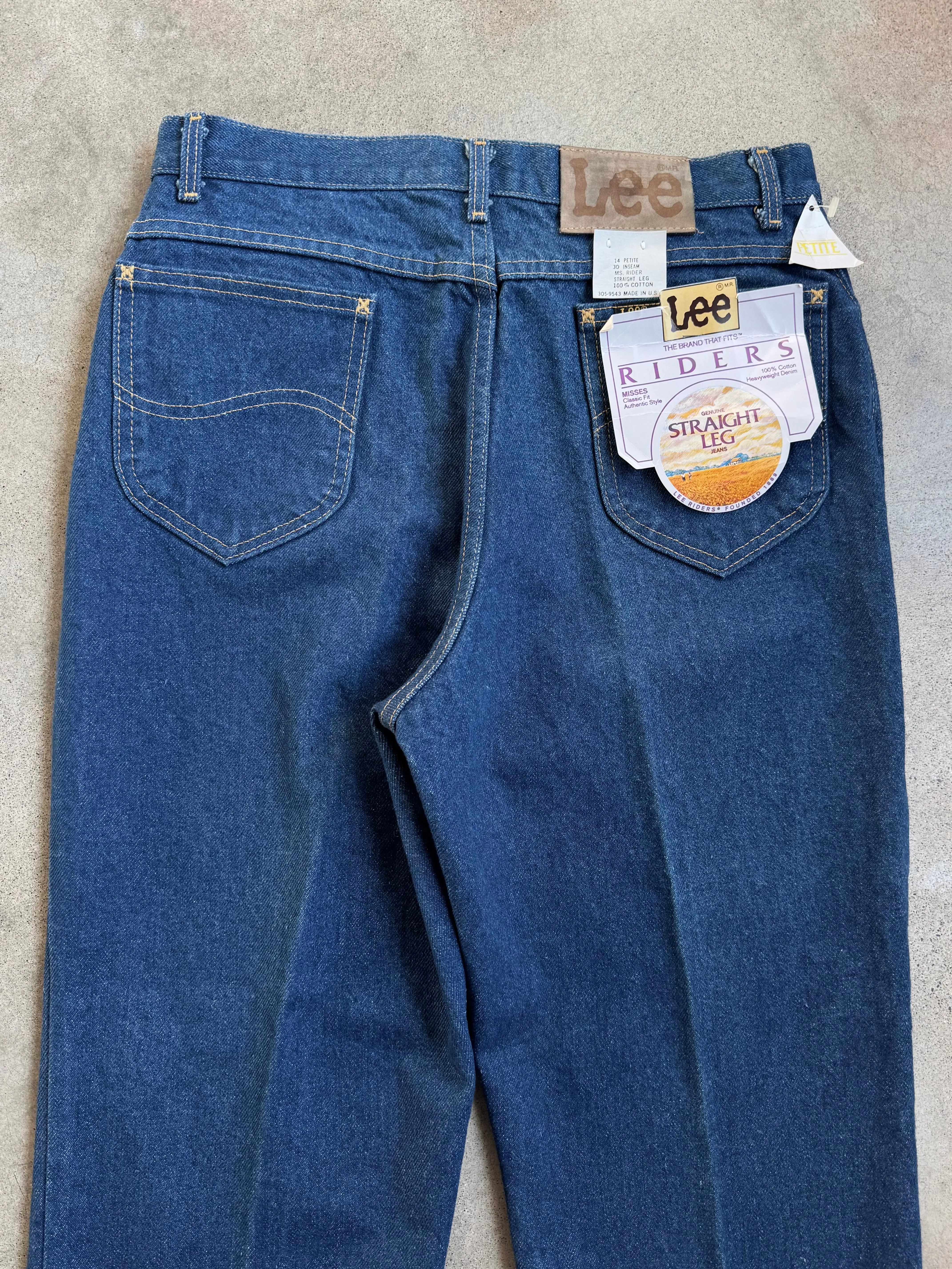 Vintage Lee Riders Classic Fit Straight Leg Jeans (W30”)