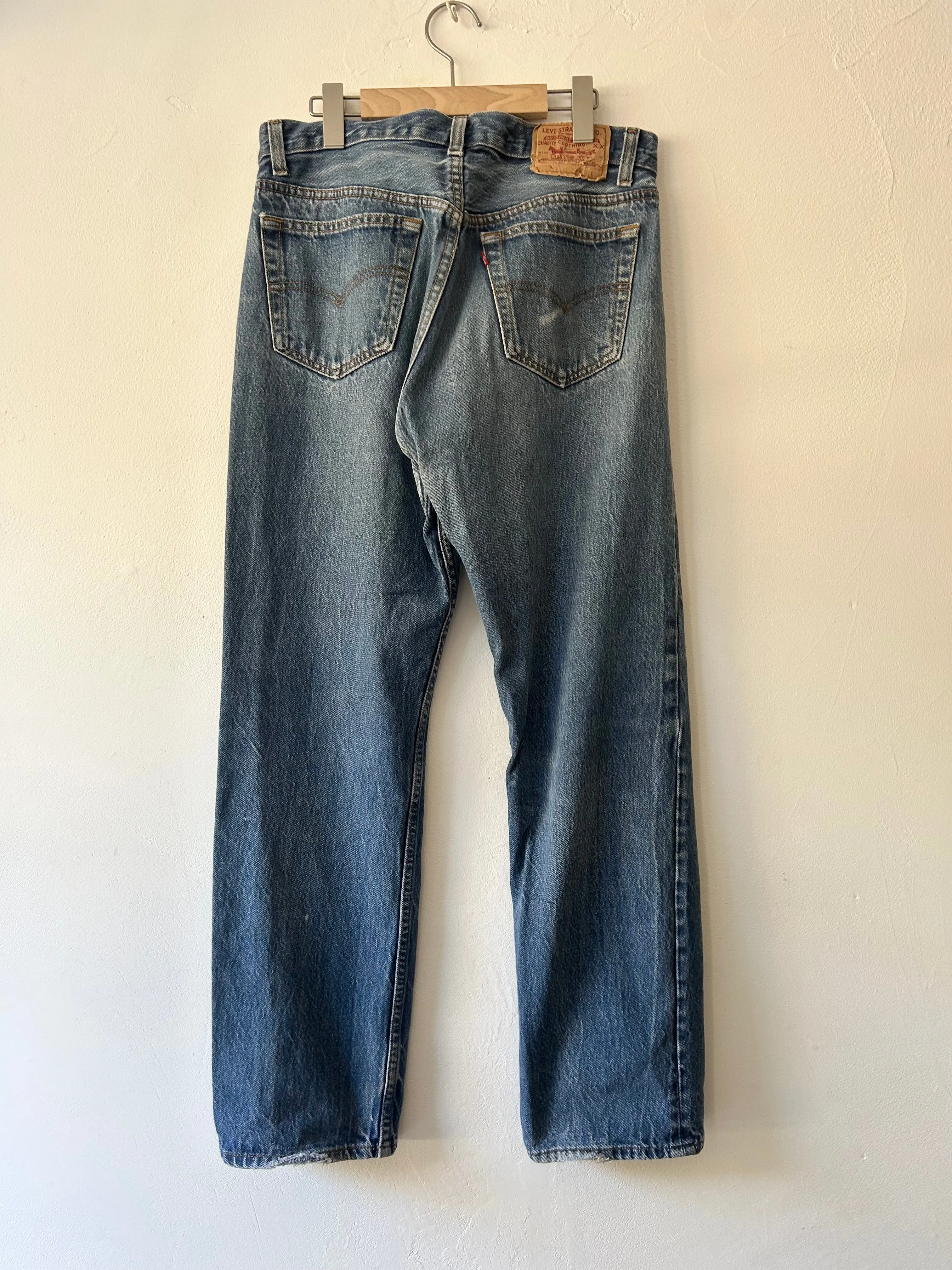 Vintage Levi's 501 denim pants. U.S.A.  w34 L30