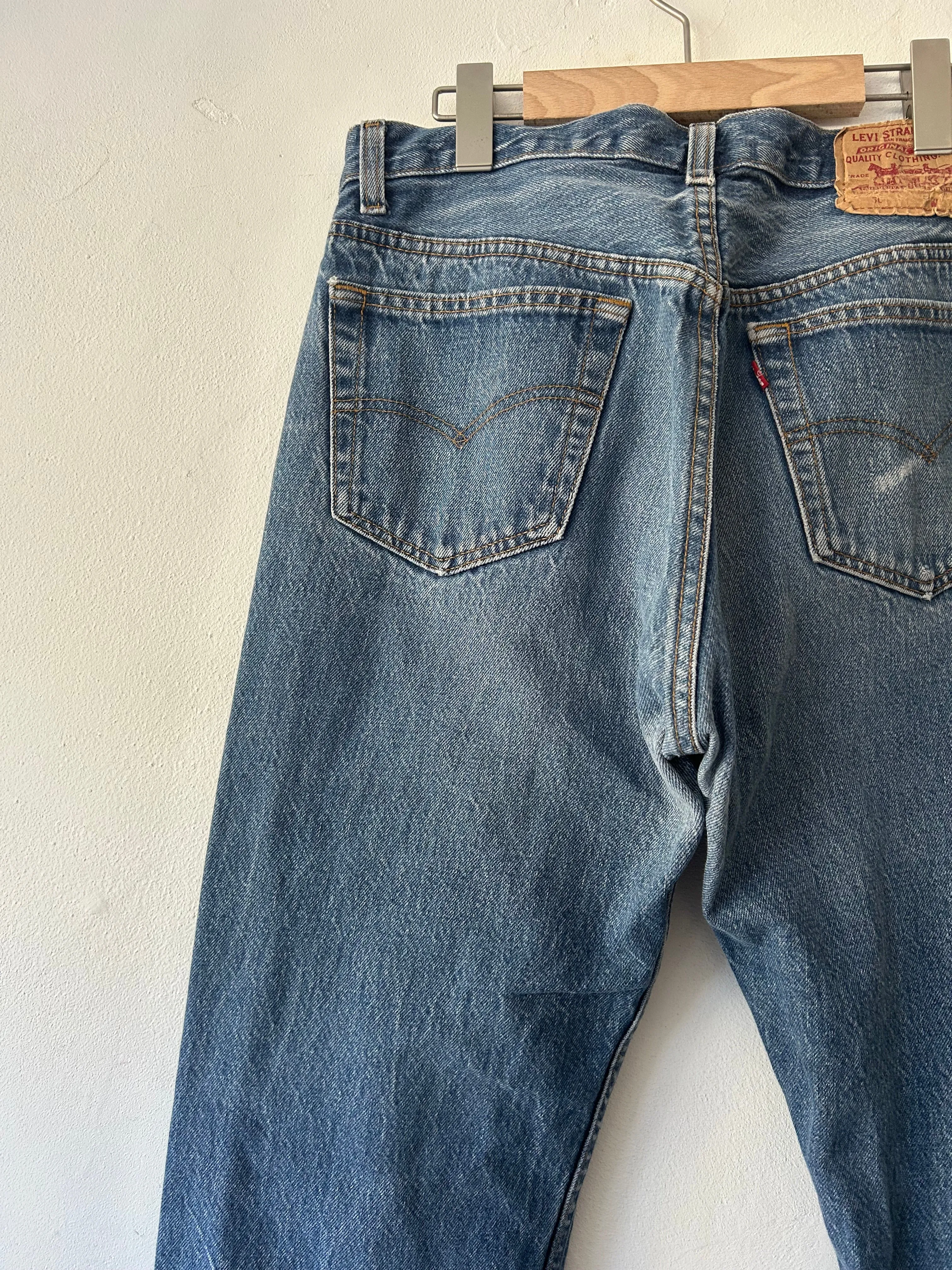Vintage Levi's 501 denim pants. U.S.A.  w34 L30