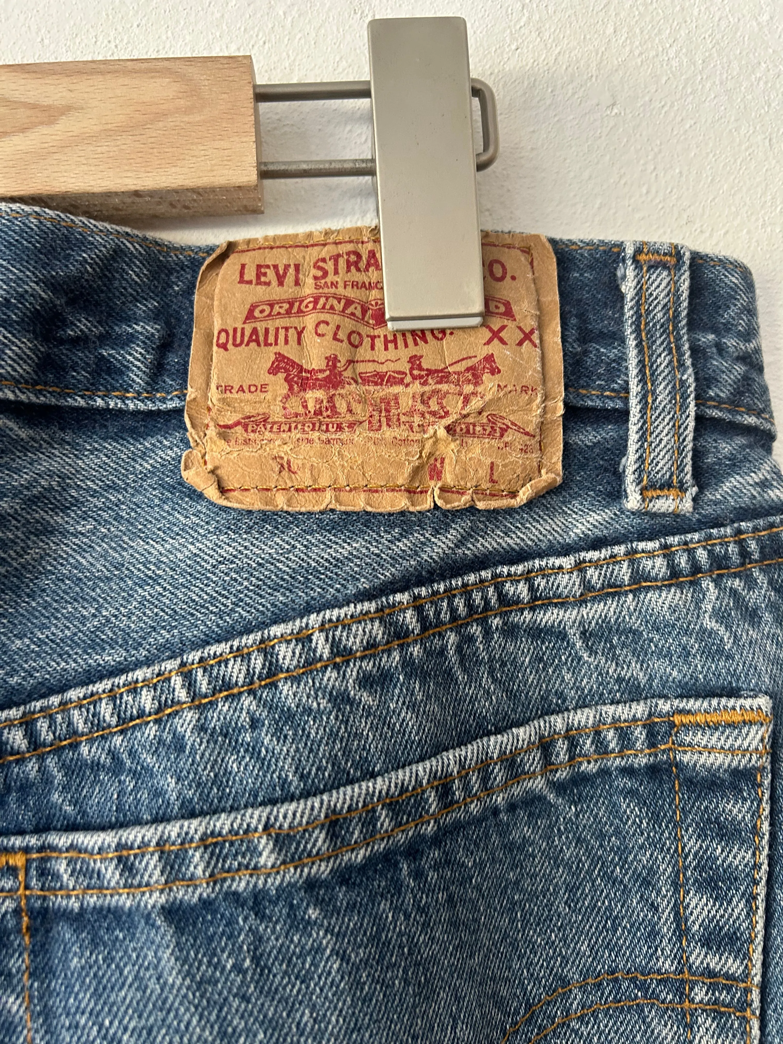 Vintage Levi's 501 denim pants. U.S.A.  w34 L30